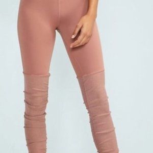 Alo Yoga Rosewater Goddess High Waisted pant XS